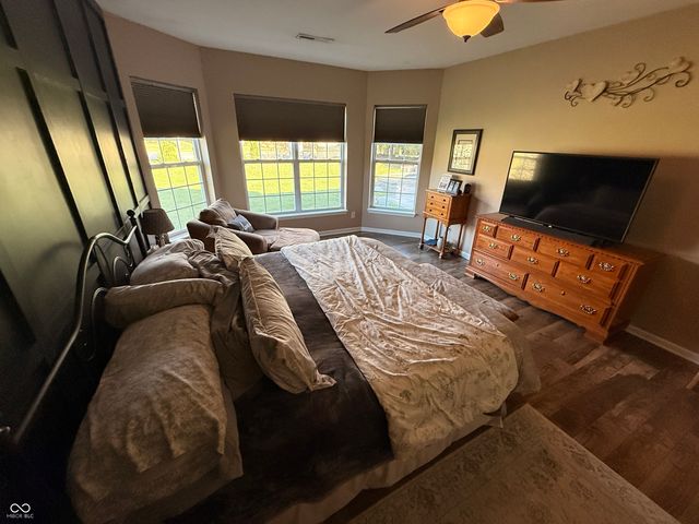 299 Entrance Hall View, Greenwood, IN 46142