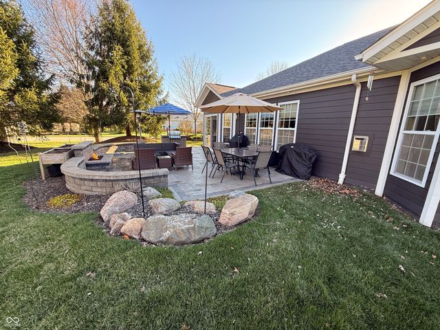 299 Entrance Hall View, Greenwood, IN 46142