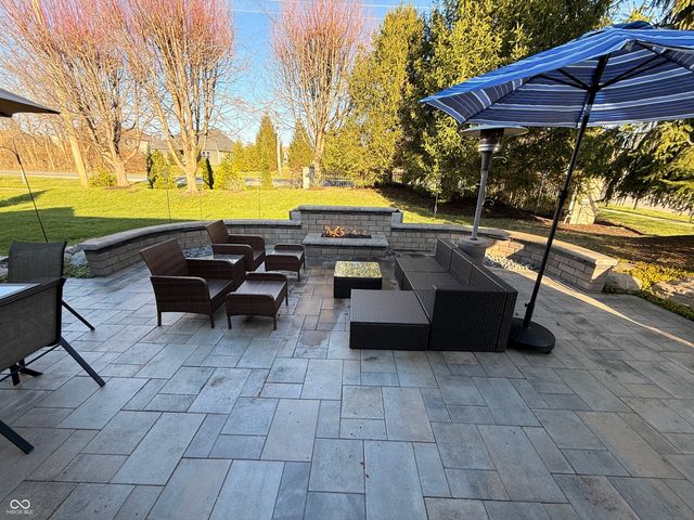 299 Entrance Hall View, Greenwood, IN 46142