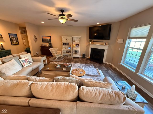 299 Entrance Hall View, Greenwood, IN 46142