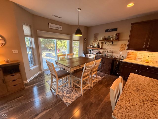 299 Entrance Hall View, Greenwood, IN 46142