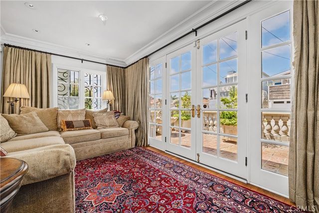 1126 2nd, Hermosa Beach, CA 90254
