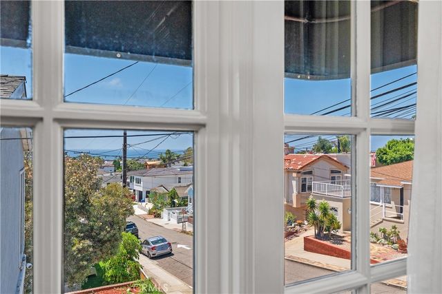 1126 2nd, Hermosa Beach, CA 90254