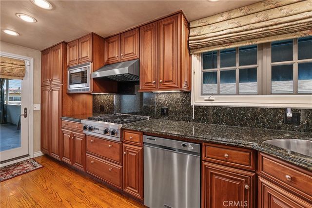 1126 2nd, Hermosa Beach, CA 90254