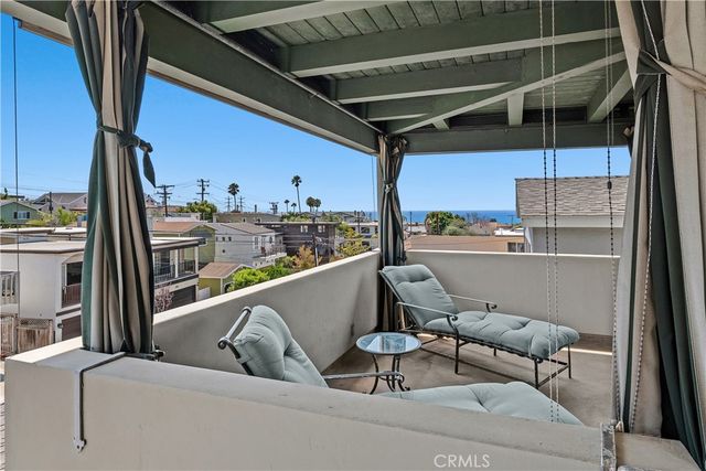 1126 2nd, Hermosa Beach, CA 90254