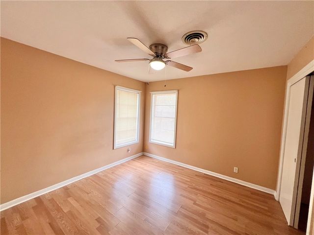 112 Rice Dr, Portland, TX 78374