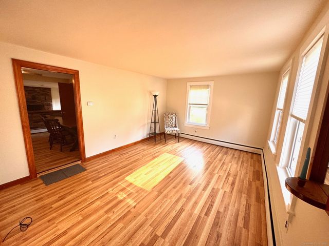 120 Otrobando Avenue, Norwich, CT 06360