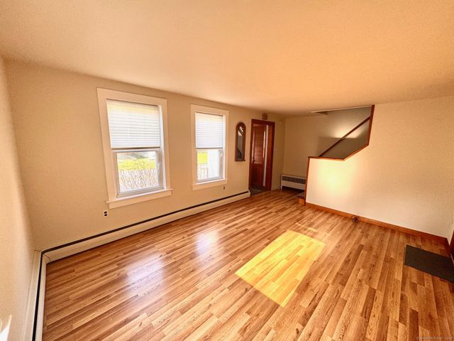 120 Otrobando Avenue, Norwich, CT 06360