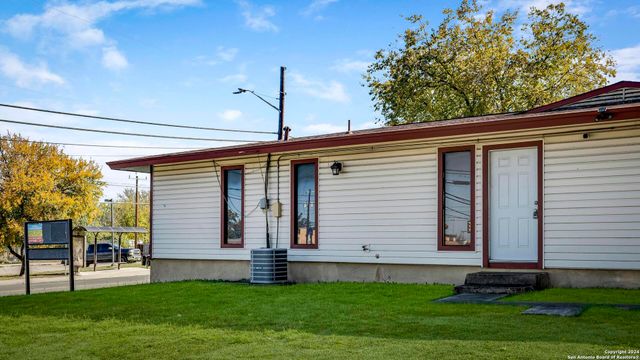 103 RENNER DR, San Antonio, TX 78201
