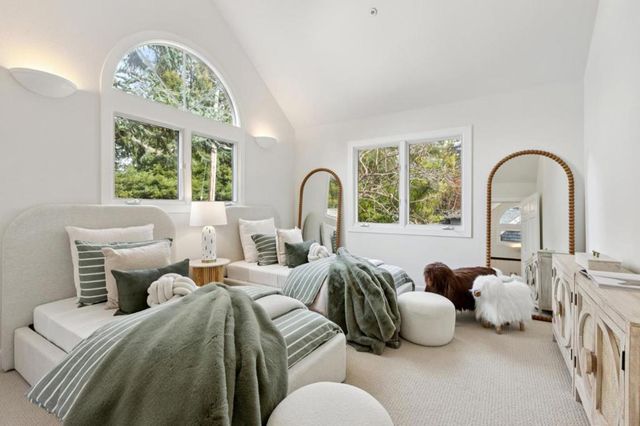 250 Selby Lane, Atherton, CA 94027