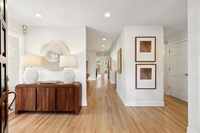 250 Selby Lane, Atherton, CA 94027