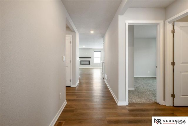 12613 S 204th Avenue, Gretna, NE 68028