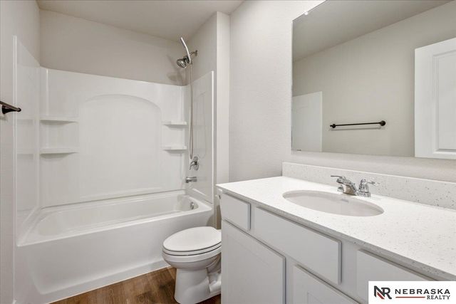 12613 S 204th Avenue, Gretna, NE 68028