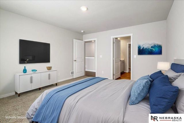 12613 S 204th Avenue, Gretna, NE 68028