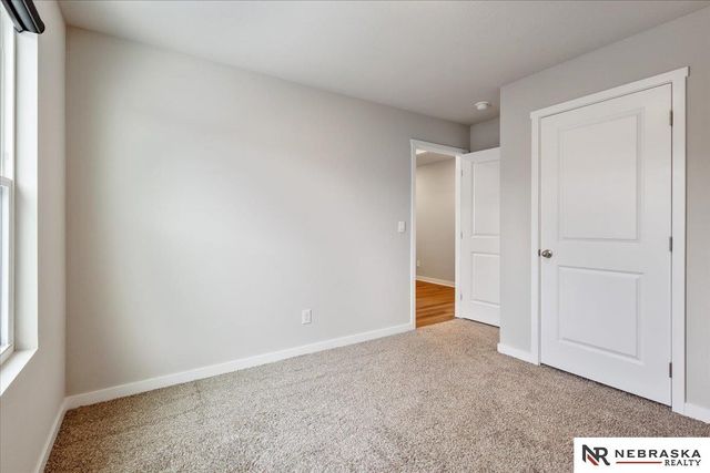 12613 S 204th Avenue, Gretna, NE 68028