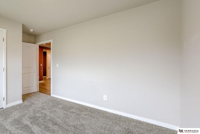 12613 S 204th Avenue, Gretna, NE 68028