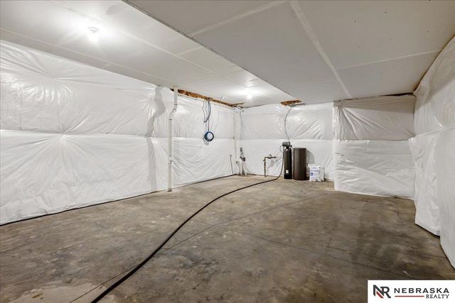 12613 S 204th Avenue, Gretna, NE 68028