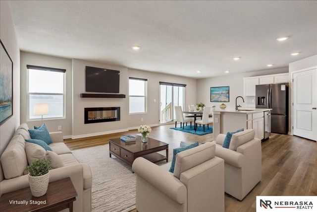 12613 S 204th Avenue, Gretna, NE 68028