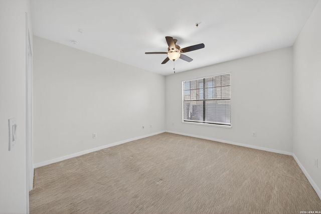 7342 Oak Manor Dr Apt 1104, San Antonio, TX 78229