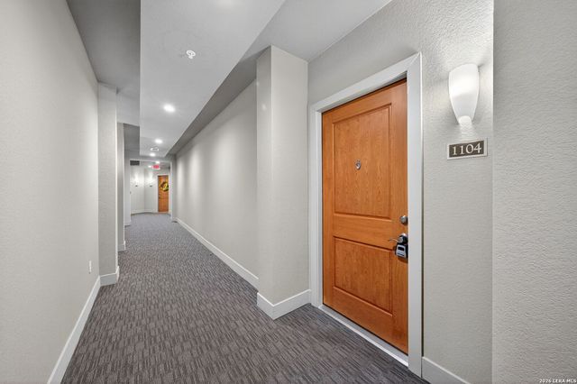 7342 Oak Manor Dr Apt 1104, San Antonio, TX 78229