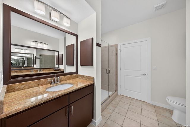 7342 Oak Manor Dr Apt 1104, San Antonio, TX 78229