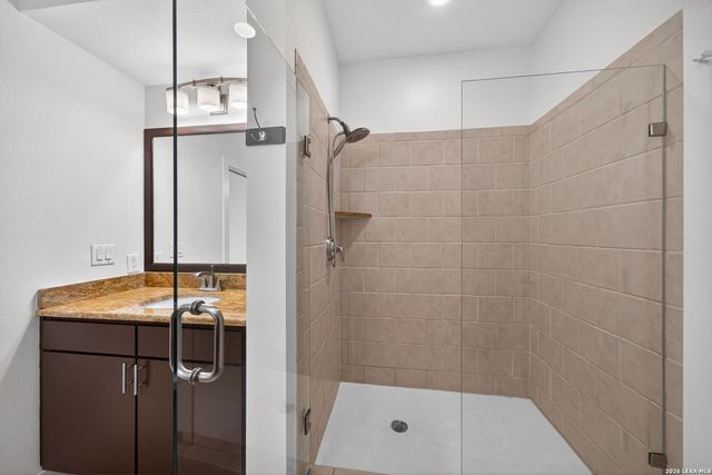 7342 Oak Manor Dr Apt 1104, San Antonio, TX 78229