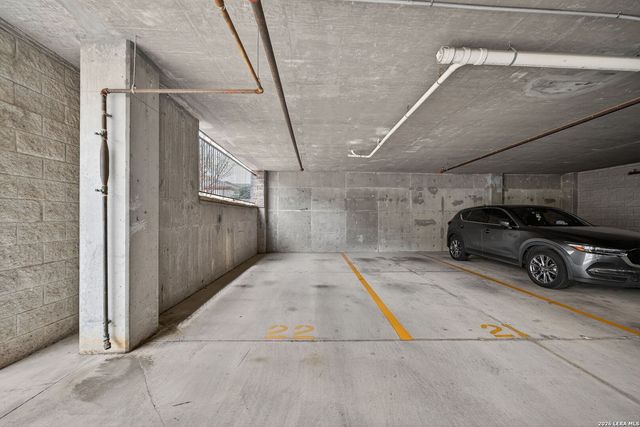 7342 Oak Manor Dr Apt 1104, San Antonio, TX 78229