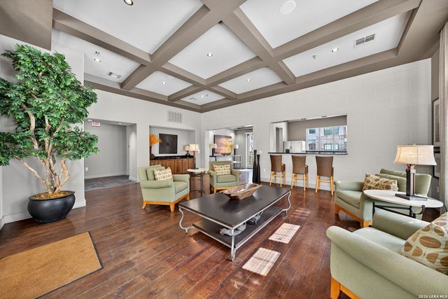 7342 Oak Manor Dr Apt 1104, San Antonio, TX 78229