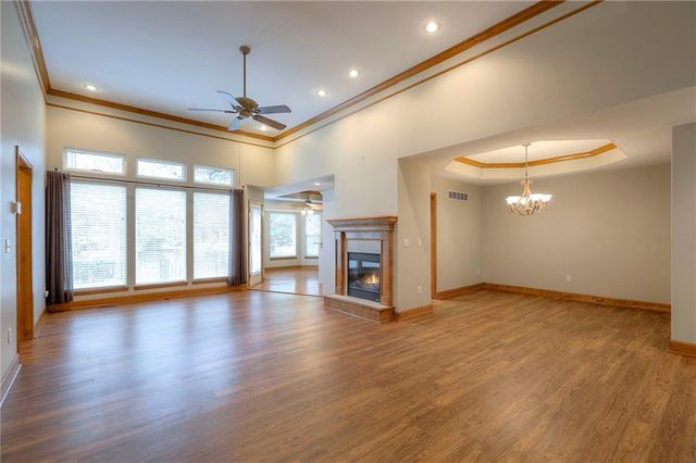 4129 SW Homestead Drive, Lee's Summit, MO 64082