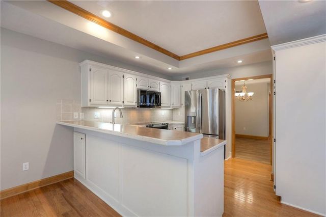 4129 SW Homestead Drive, Lee's Summit, MO 64082