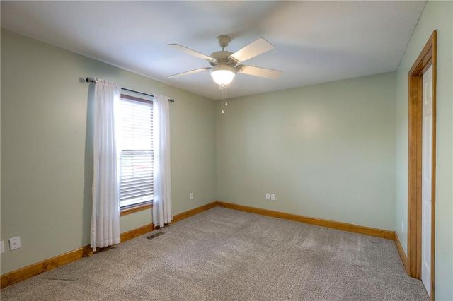 4129 SW Homestead Drive, Lee's Summit, MO 64082