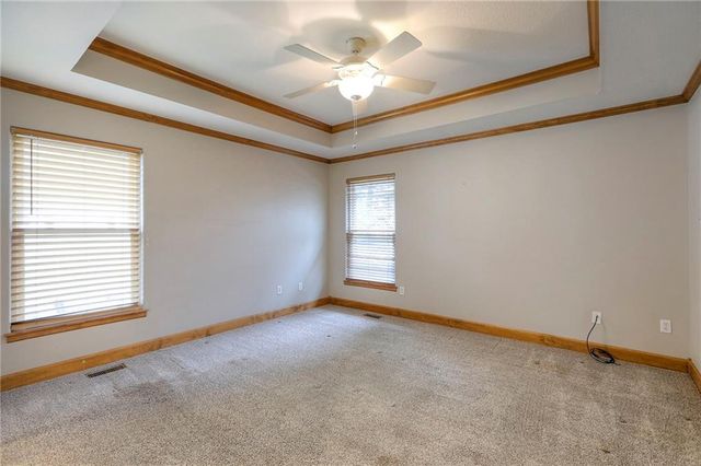 4129 SW Homestead Drive, Lee's Summit, MO 64082