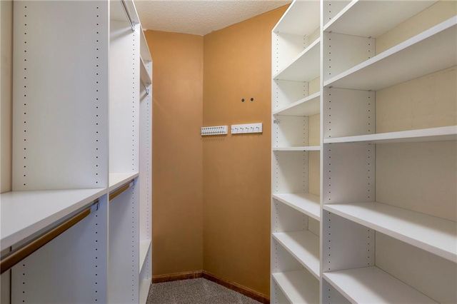 4129 SW Homestead Drive, Lee's Summit, MO 64082