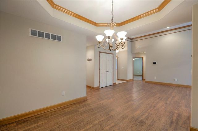 4129 SW Homestead Drive, Lee's Summit, MO 64082