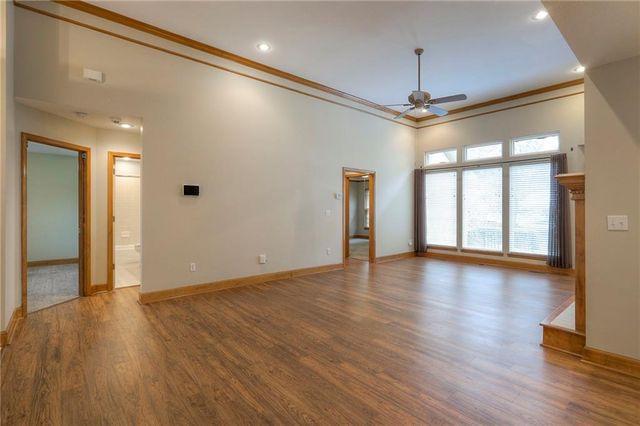 4129 SW Homestead Drive, Lee's Summit, MO 64082