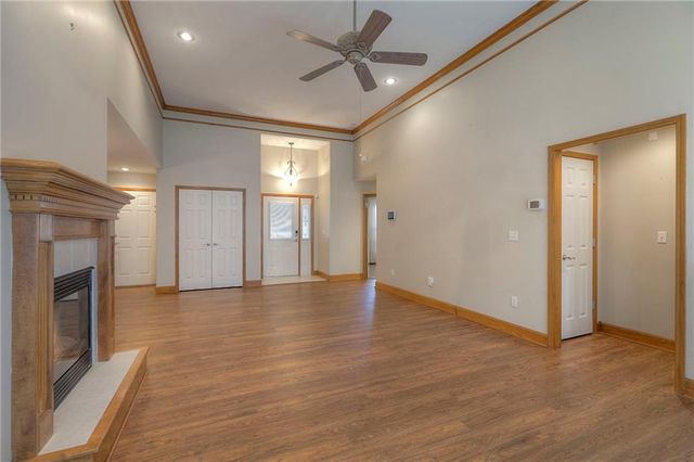 4129 SW Homestead Drive, Lee's Summit, MO 64082