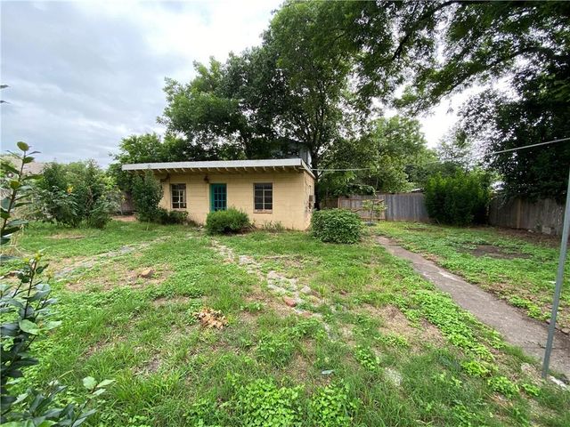 1914 Cullen Ave A, Austin, TX 78757