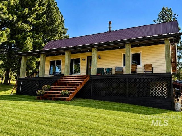 40 Atkin Lane, Cascade, ID 83611