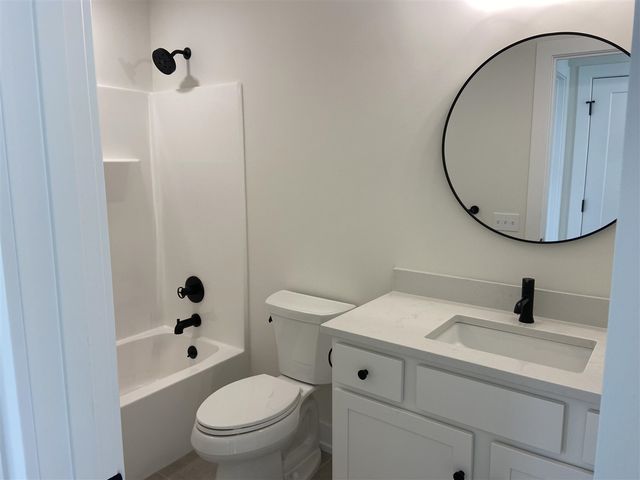 728 Violet Way, Saint Joseph, MI 49085
