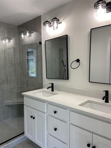 728 Violet Way, Saint Joseph, MI 49085