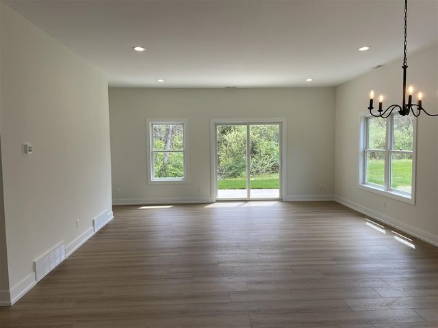 728 Violet Way, Saint Joseph, MI 49085