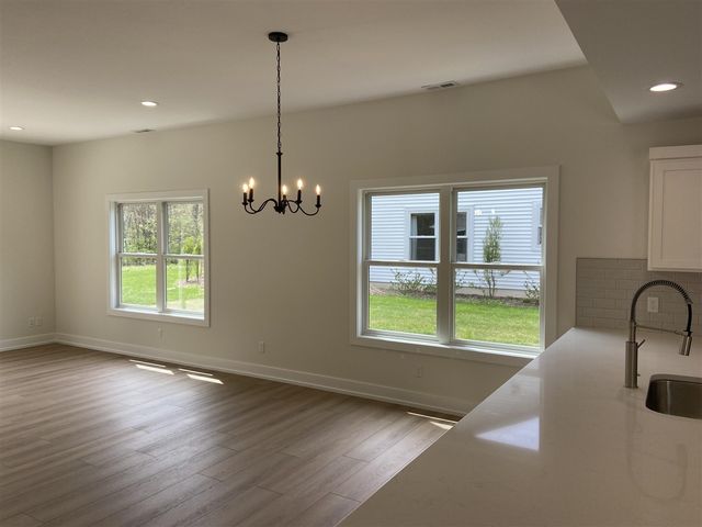 728 Violet Way, Saint Joseph, MI 49085