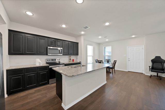 422 Milverton Drive, Fort Worth, TX 76036