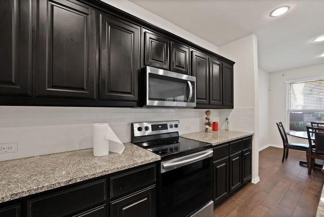 422 Milverton Drive, Fort Worth, TX 76036