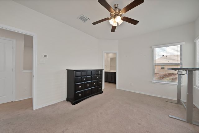 422 Milverton Drive, Fort Worth, TX 76036