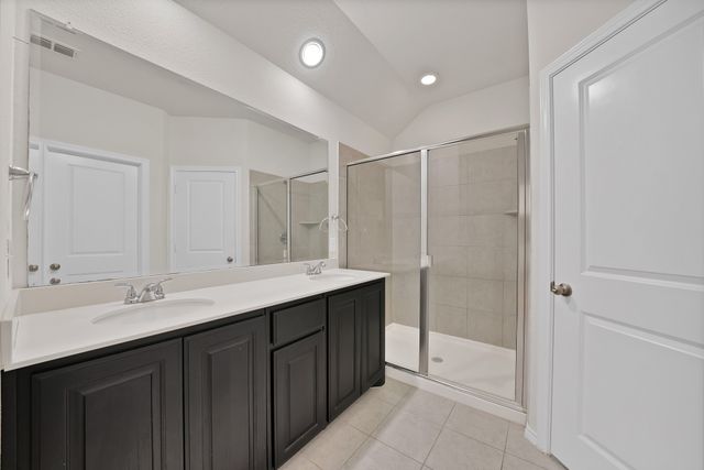 422 Milverton Drive, Fort Worth, TX 76036