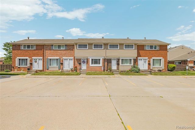 8136 Busko, Warren, MI 48093