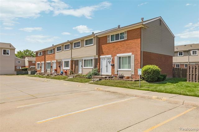 8136 Busko, Warren, MI 48093