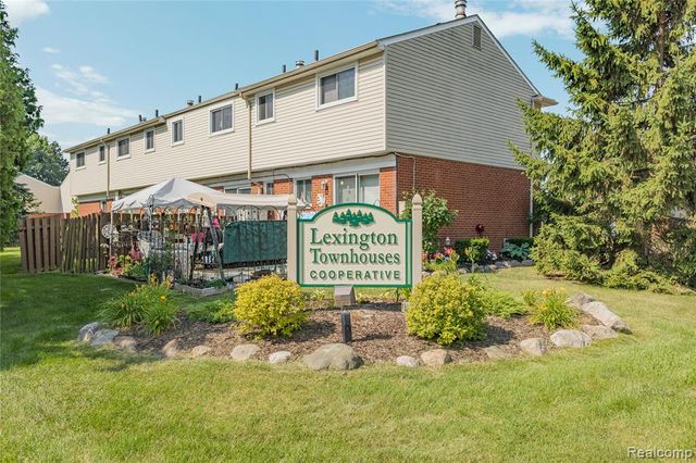 8136 Busko, Warren, MI 48093