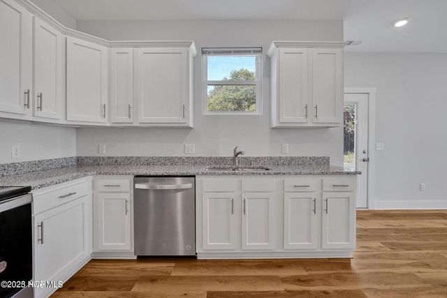 2866 Worth Drive, Wilmington, NC 28412